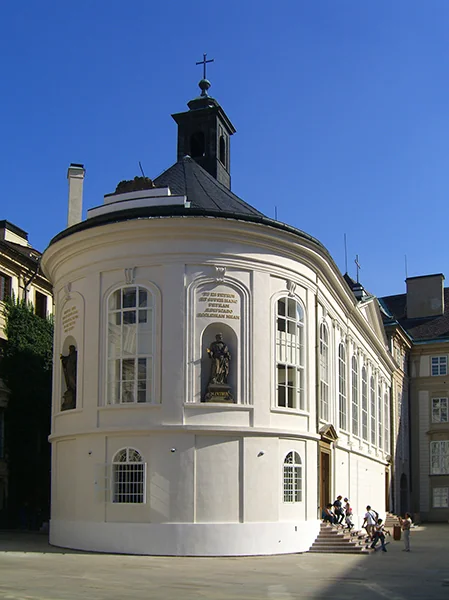 Okna kaple sv.Kříže