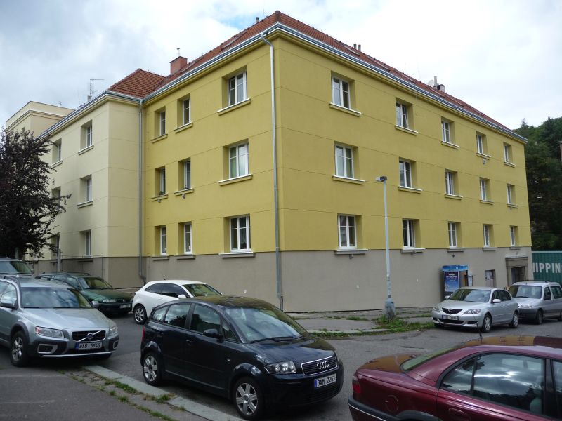 Fasáda v Plzeňské ulici
