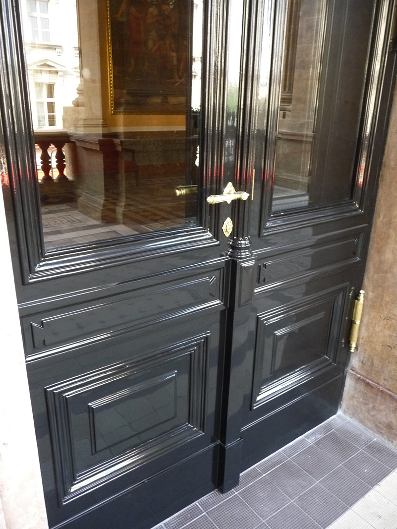 Detail dveří Národního divadla